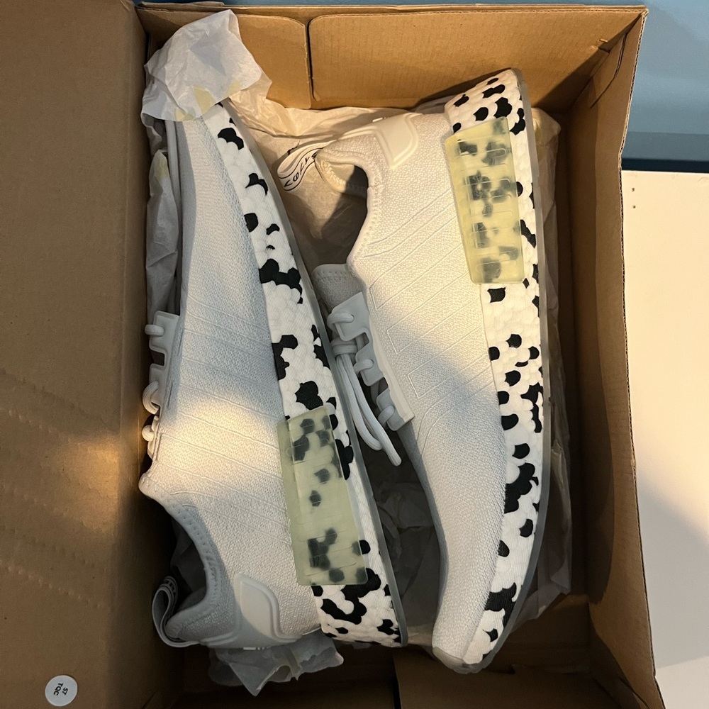 Adidas NMD R1 White/Black (Size 11 New)